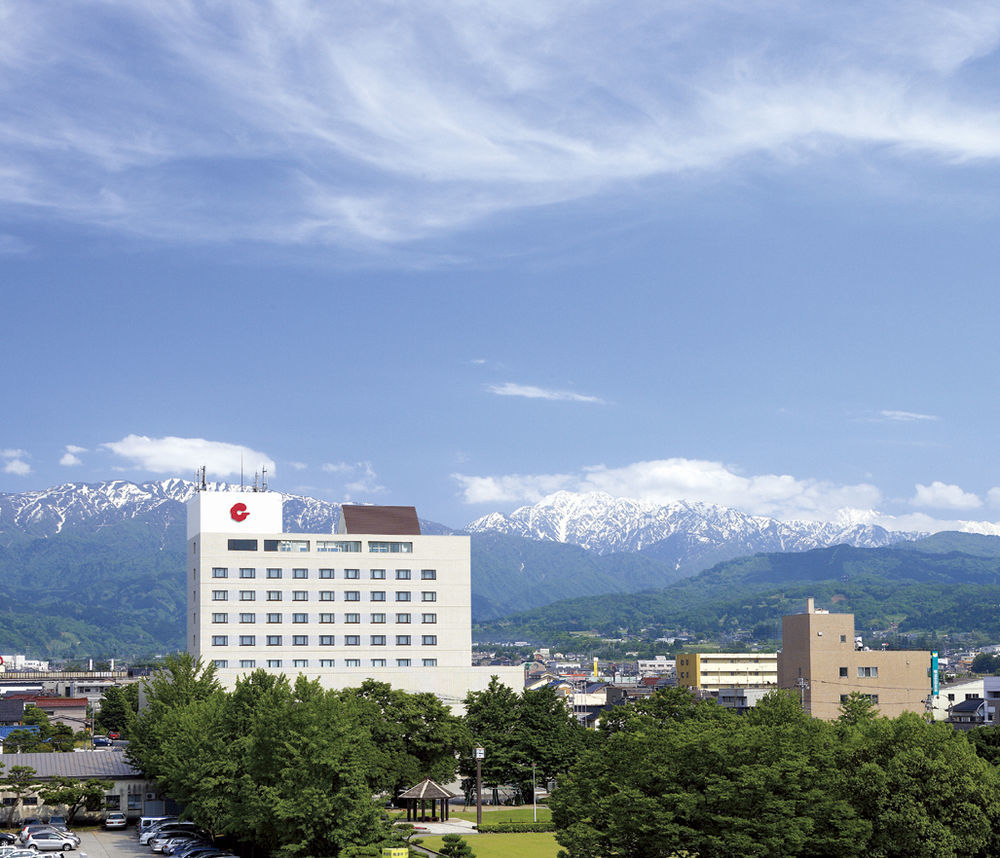 Hotel Granmirage Uozu Esterno foto