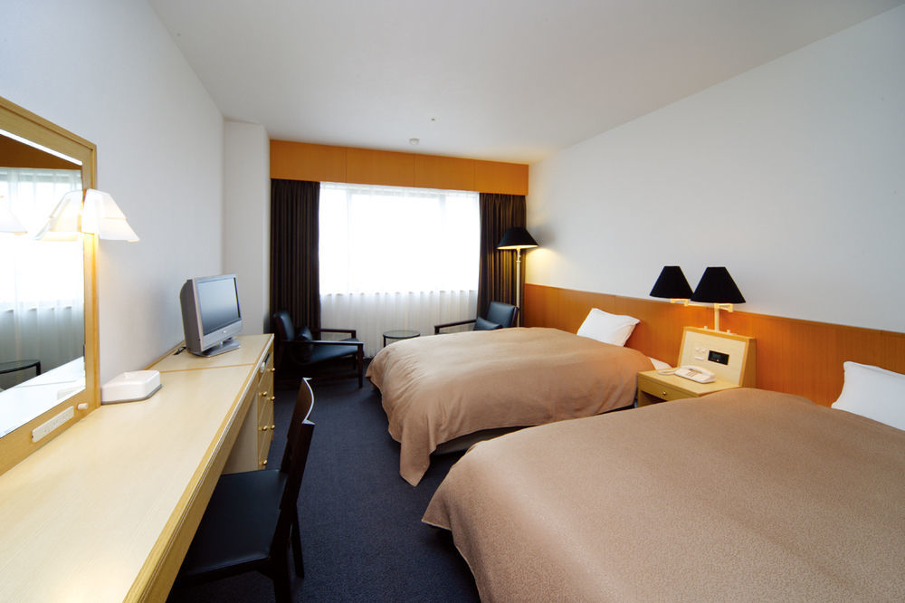 Hotel Granmirage Uozu Esterno foto