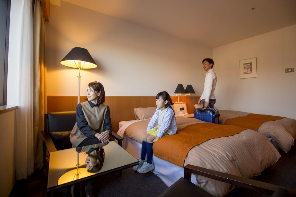 Hotel Granmirage Uozu Esterno foto