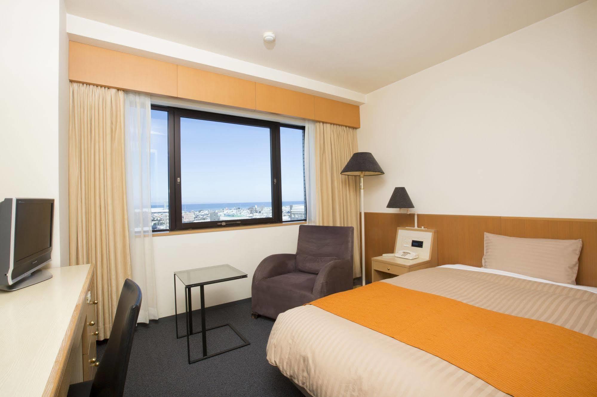Hotel Granmirage Uozu Esterno foto